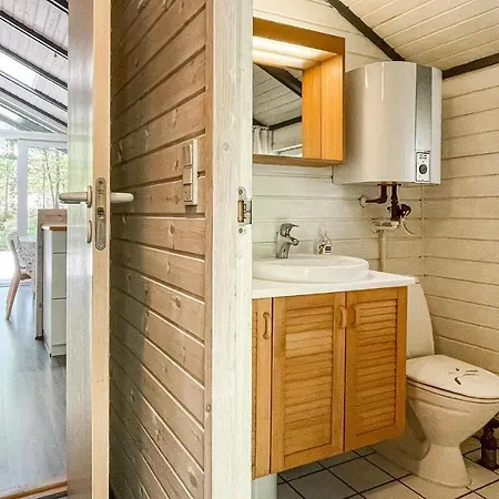 Stunning In With Kitchen * Neksø