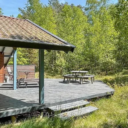 Stunning In With Kitchen Holiday home *
